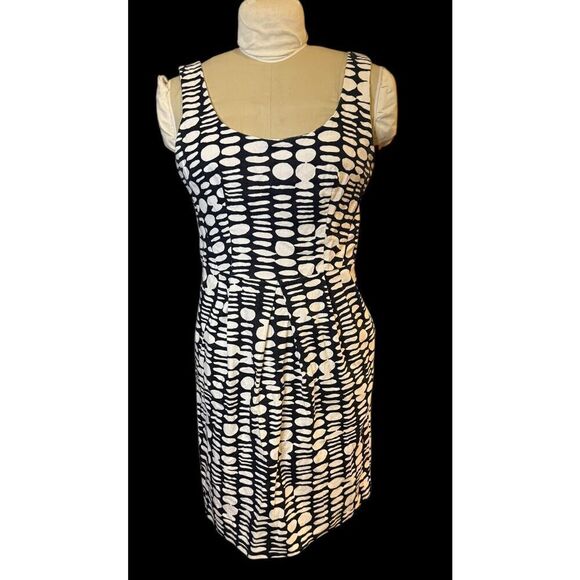 Tank Dress Blue/White Geometric Design Sz. 8 Set In Waist Textured - Picture 2 of 8